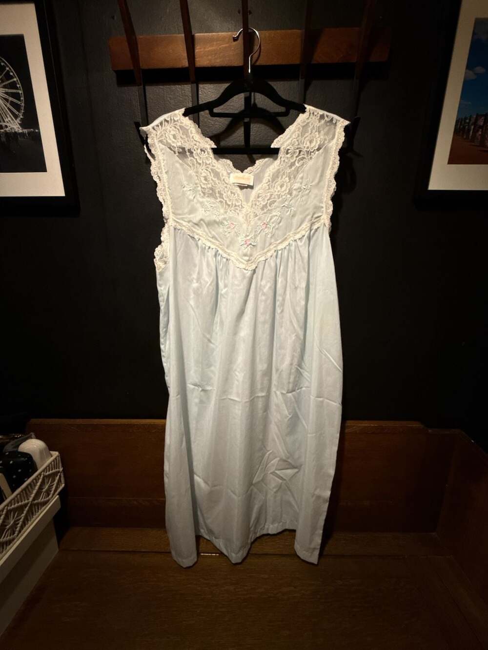 Barbizon Amy Shift Light Blue Nightgown Lace Embroidered Size L New with Tags